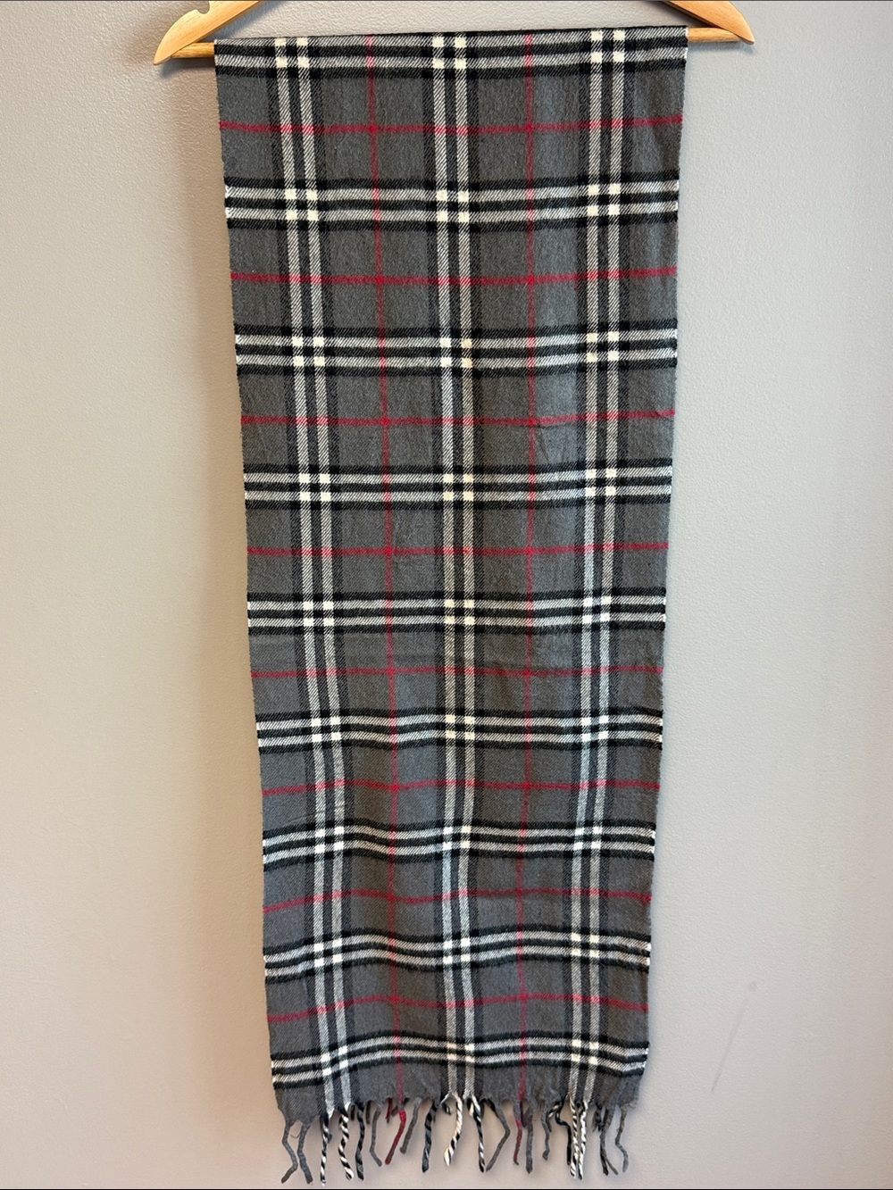 Burberry London 100% Cashmere Nova Check Scarf Gray Red Made England 72"